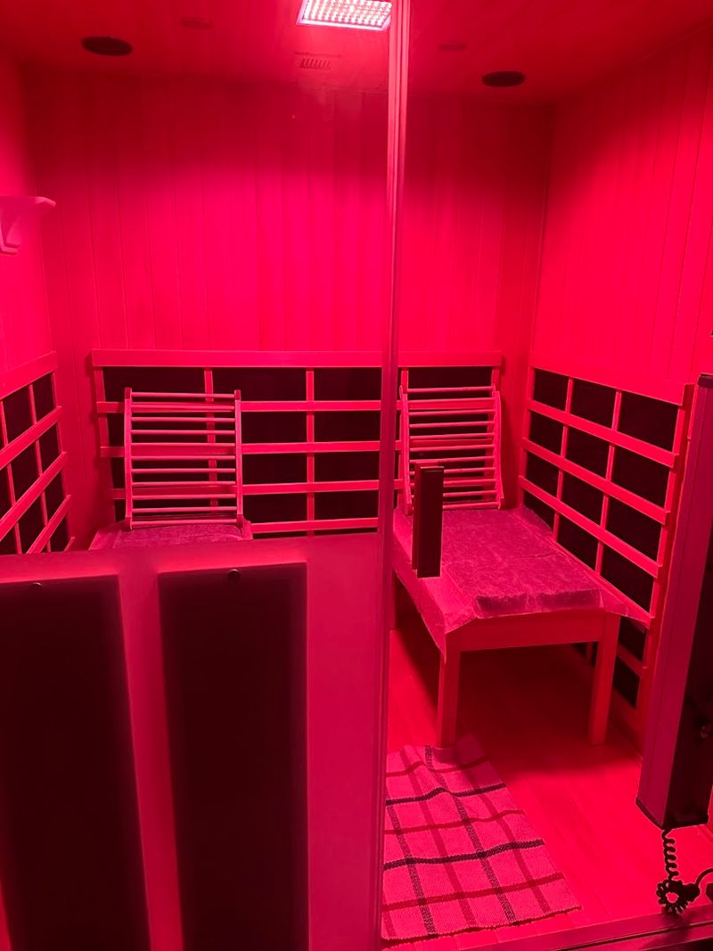 This Peaceful Florida Wellness Retreat Offers A Surprisingly Relaxing Experience - Decor Hint Infrared Sauna Therapy That Goes Deeper Than Heat