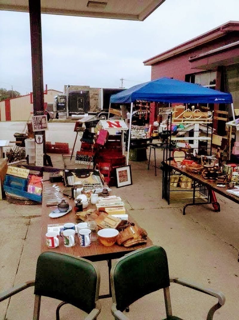 Small-Town Market Feel