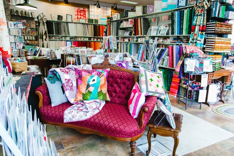 JK Quilts For Meridian Classes And Colorful Shelves