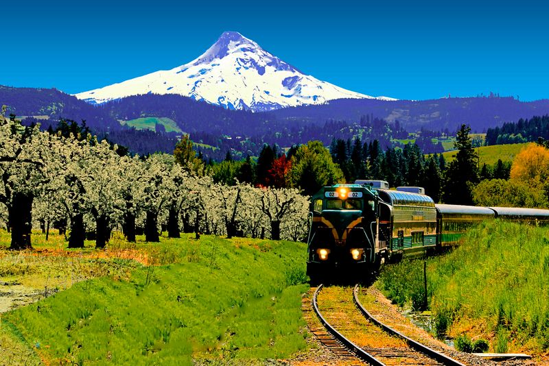 Breathtaking Views Of Mount Hood And Mount Adams