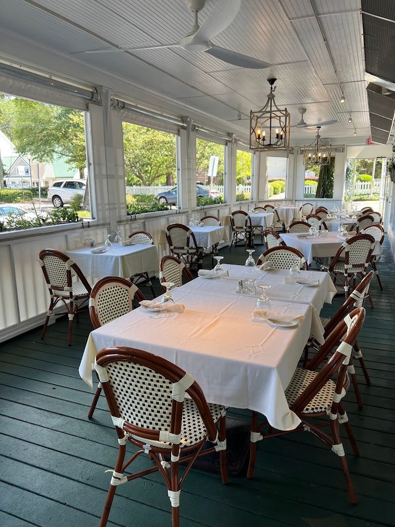 Old Vinings Inn