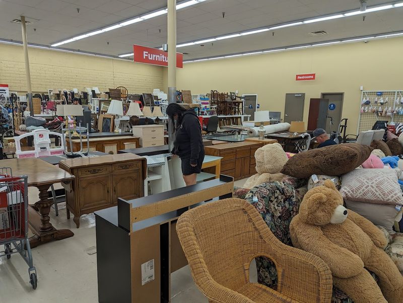 Savers Thrift Store, Fountain Valley