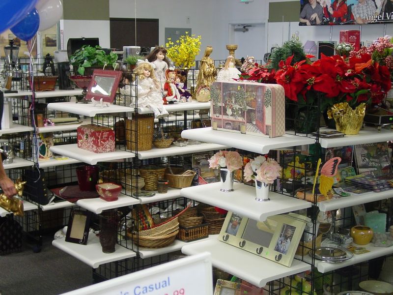These 11 Southern California Thrift Stores Will Blow Your Mind, If You Love Vintage Finds - Decor Hint Angel View Resale Store, Palm Springs