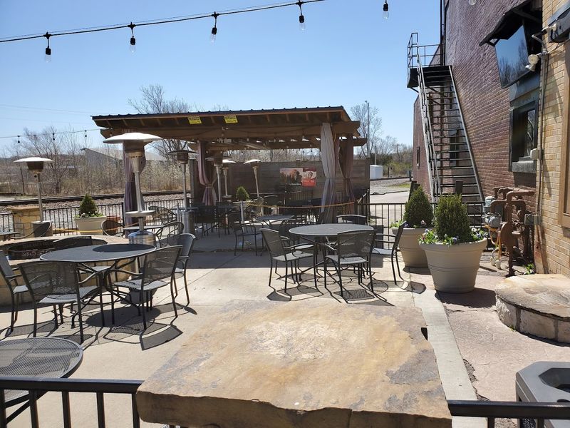 This Old-School Missouri Steakhouse Serves A Luncheon Ribeye People Cannot Stop Ordering - Decor Hint A Legacy Recognized By Critics Across Decades