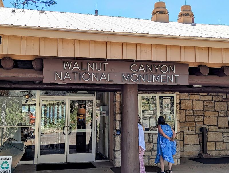 This 1-Mile Arizona Trail Reveals An Ancient Village Hidden Inside The Cliffs - Decor Hint Visitor Center And What To Expect Before You Hike