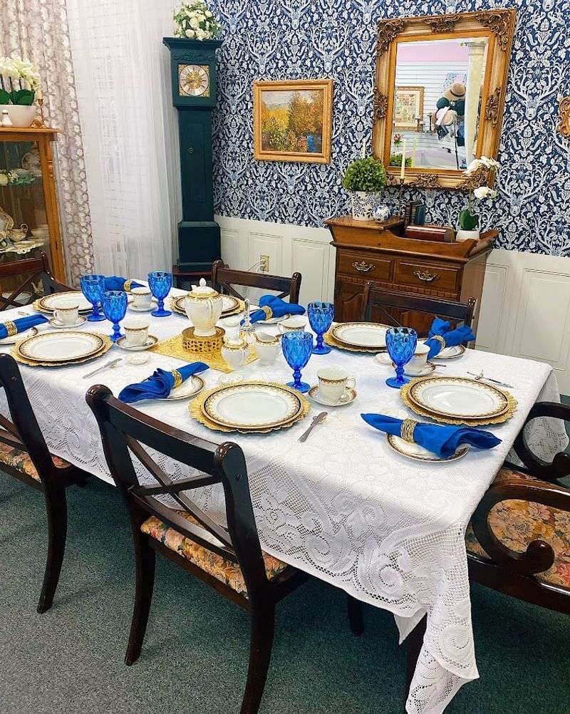 Tea Lovers From Across Idaho Are Obsessed With This Charming Spot - Decor Hint Vintage Tea-Room Energy Makes The Visit Feel Special