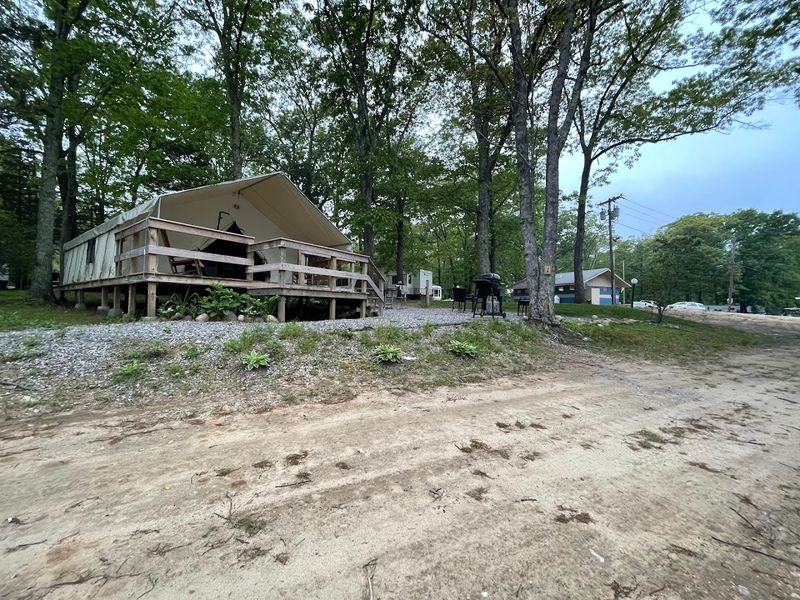 Niantic / I-95 Exit 72 KOA Holiday