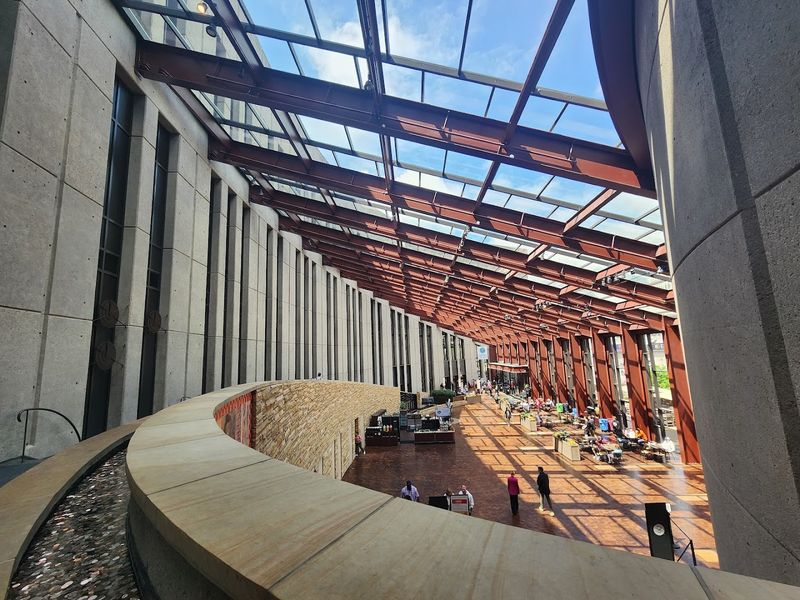 Country Music Hall Of Fame And Museum