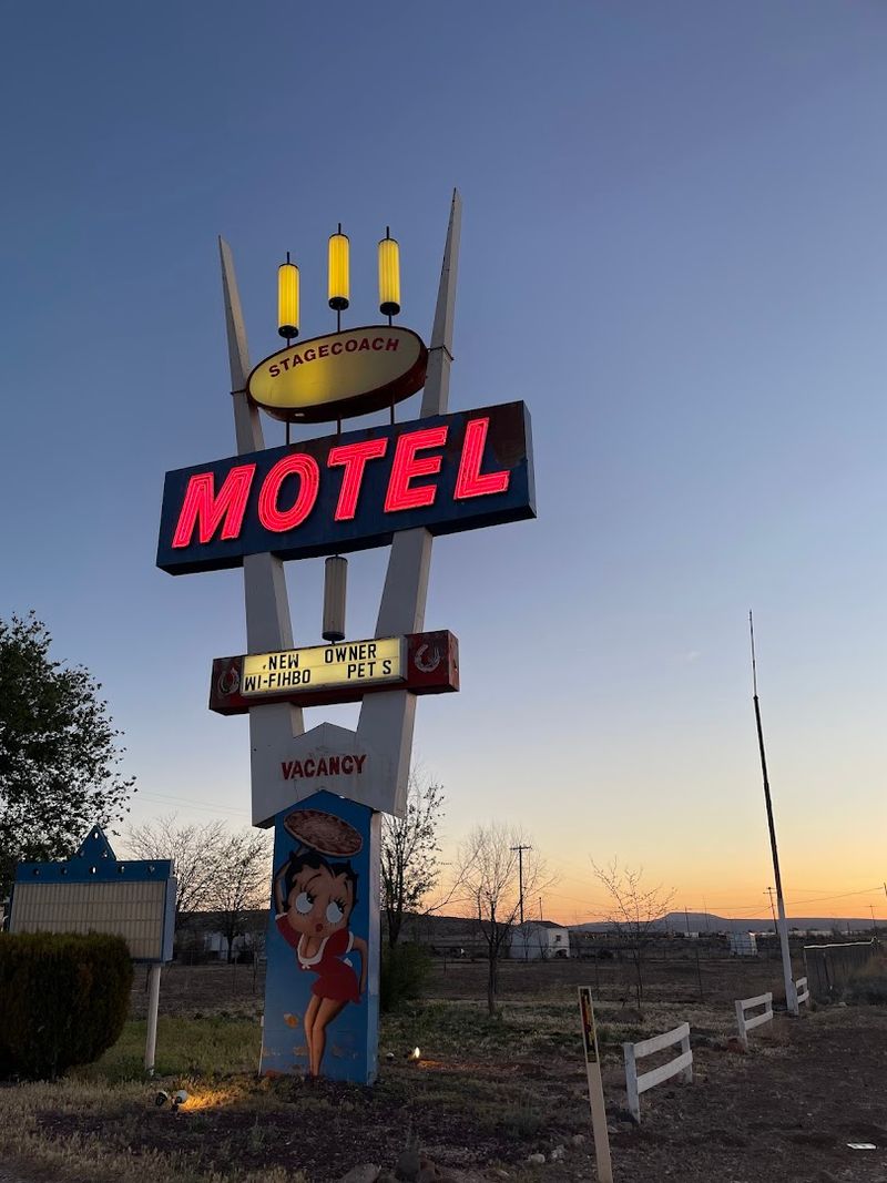 Rancho Cucamonga, Route 66 Roadside Signs