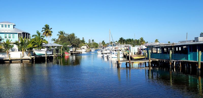 Florida Has 18 Small Towns And Cities So Genuinely Beautiful That Every Single One Deserves A Longer Stay - Decor Hint Matlacha, Lee County