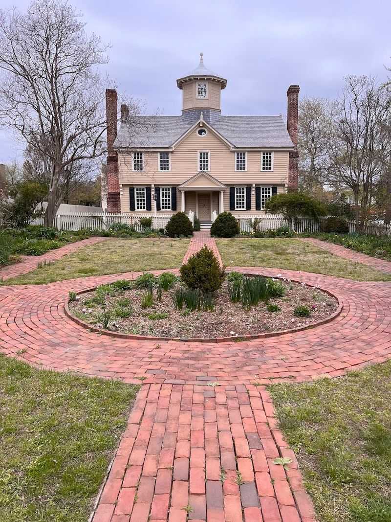 North Carolina History With A Coastal Backdrop