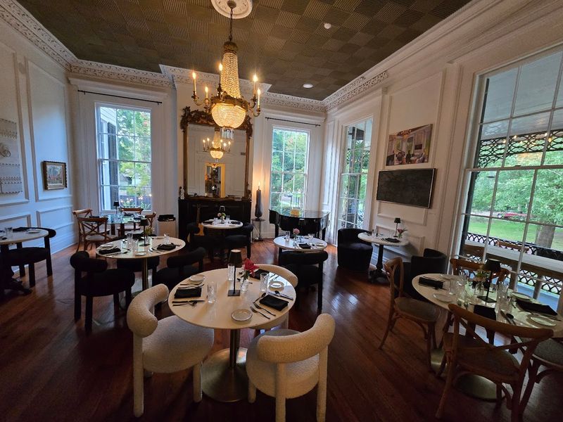 The Goetchius House Restaurant, Bakery And Cafe