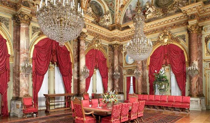 Parents Can't Stop Recommending This Fun And Easy Rhode Island Getaway - Decor Hint The Breakers And Newport Mansions