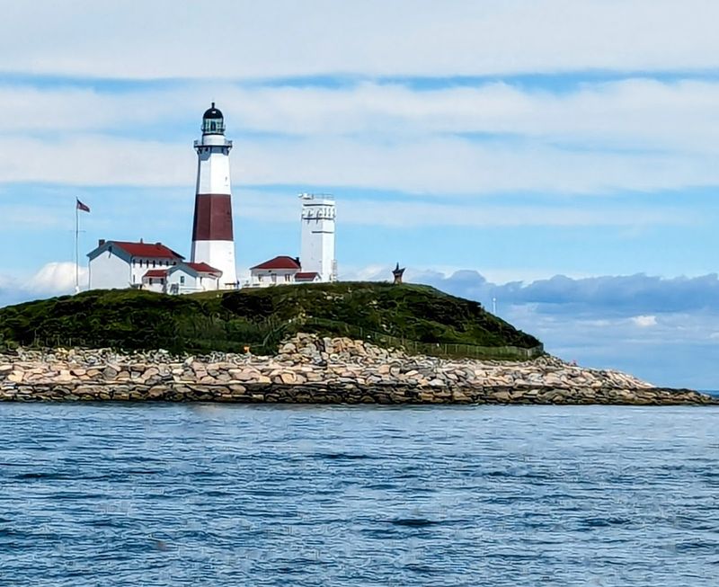 12 Beautiful Places In New York State For Summer Travel Inspiration - Decor Hint Montauk Point Lighthouse