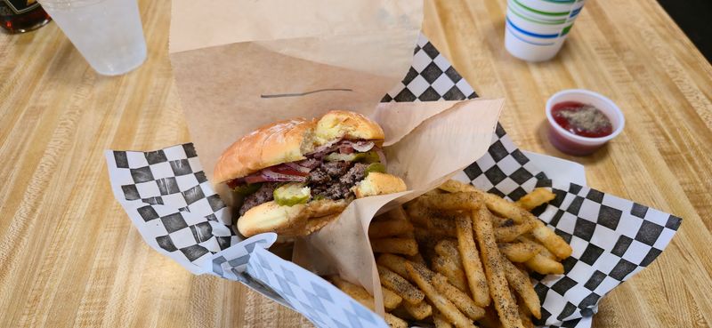 Thunder Mountain Burgers Cascade