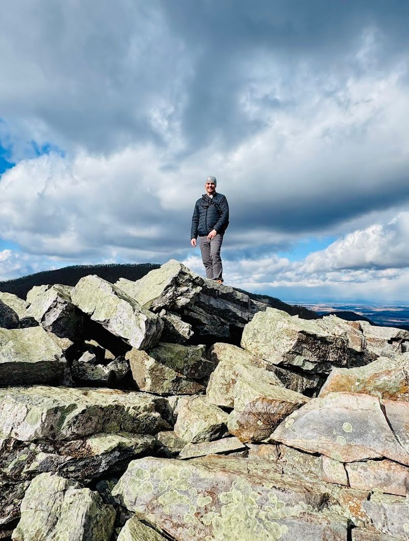 Blackrock Summit, Appalachian Trail, Grottoes