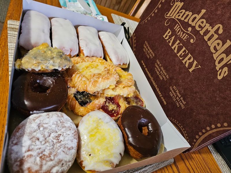 Manderfield's Home Bakery West