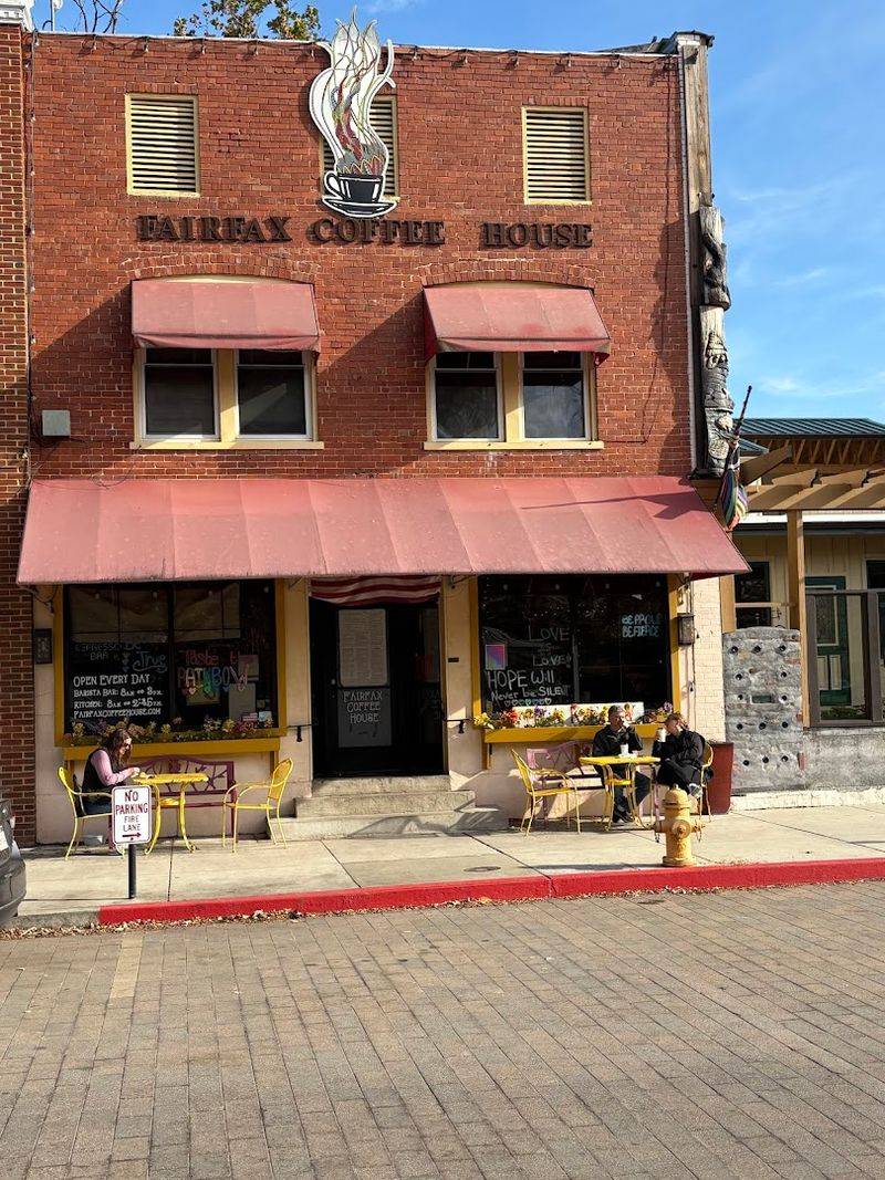 12 West Virginia Cafes Known For Warm Meals And Relaxed Atmospheres - Decor Hint Fairfax Coffee House
