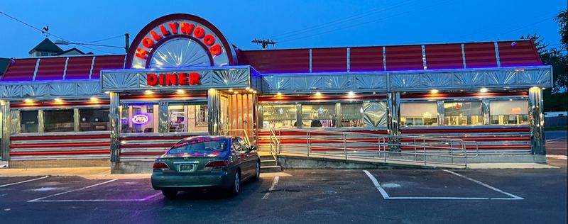Hollywood Diner, Dover
