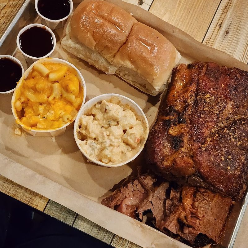 Big Hoffa's Smokehouse And Tavern