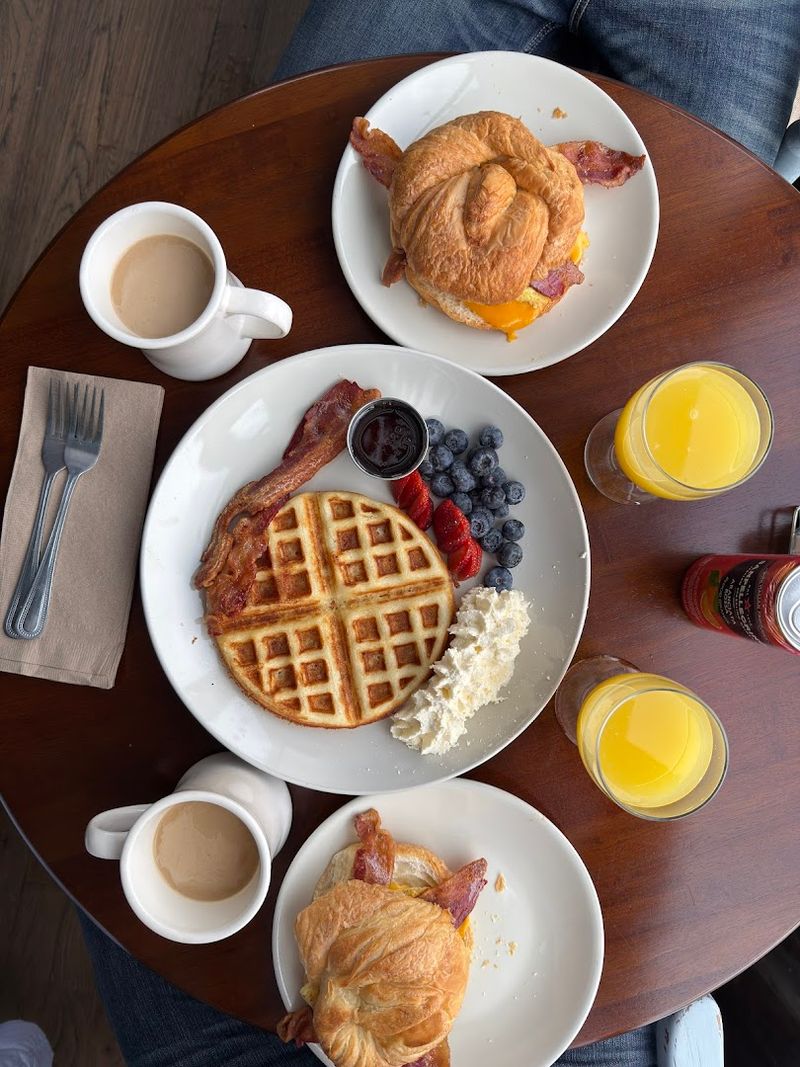 Cassidy's Café & Antiques