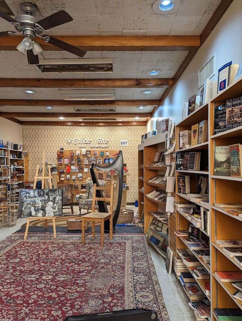Howard’s Bookstore, Torrington