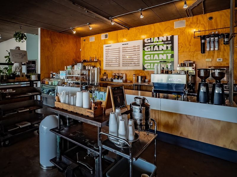 Giant Coffee