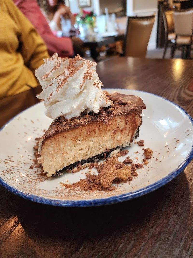 This Kentucky Breakfast Spot Feels Like Pure Comfort From The First Bite - Decor Hint Desserts That Linger