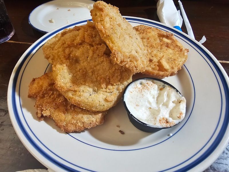The Best Restaurant In Kentucky Located In A Small Town - Decor Hint The Famous Fried Green Tomatoes