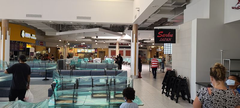 Mall Walker Hours And Early Morning Visits