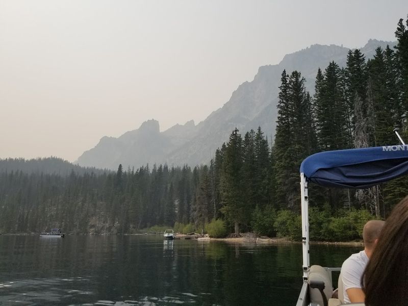 Boat Rentals And Scenic Lake Tours