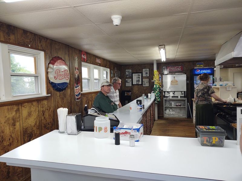 The Horseshoe Counter That Puts You Right In The Action
