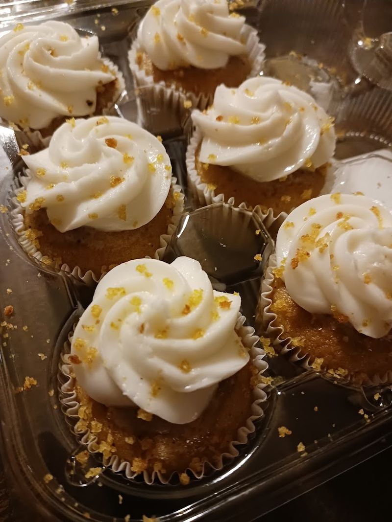 12 Maine Bakeries Locals Say Are Absolutely Worth The Drive - Decor Hint LaBree's Bakery