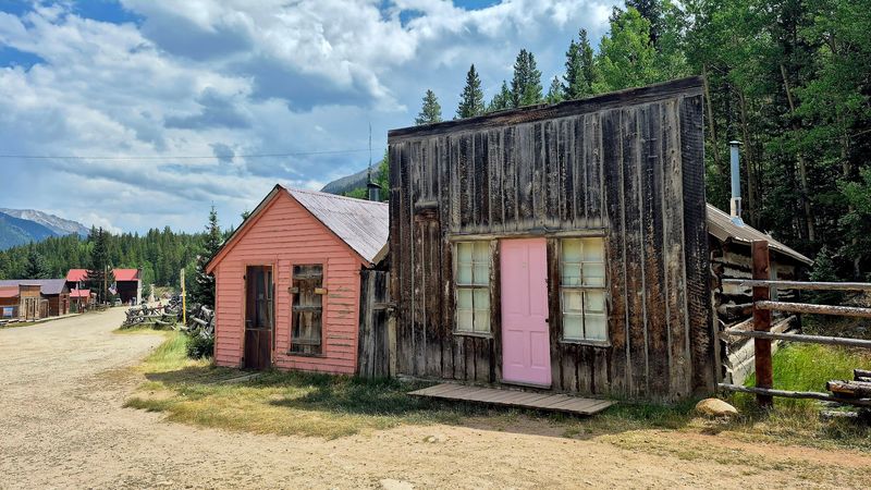 Visiting St. Elmo Ghost Town