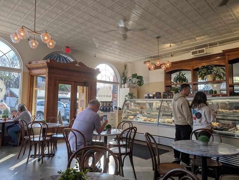 Well-Bred Bakery And Cafe, Weaverville