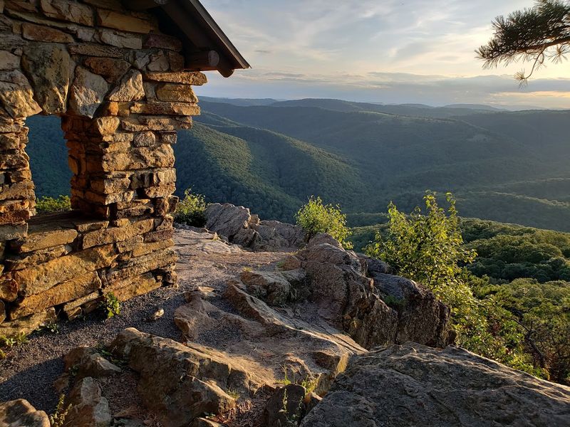 10 Beautiful West Virginia State Parks Perfect For A Relaxing Weekend Escape - Decor Hint Lost River State Park