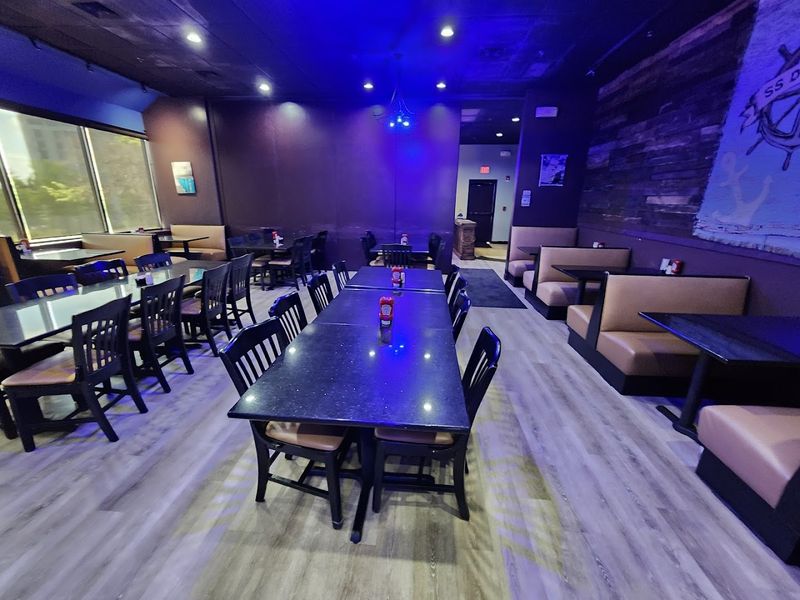 These 9 Missouri Seafood Shacks Prove You Do Not Need A White Tablecloth To Eat Exceptionally Well - Decor Hint SS Dockside