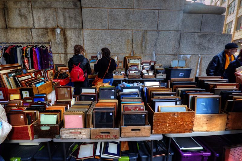This Enormous New York Flea Market Is Worth Spending Hours Exploring - Decor Hint Home Decor Finds That Feel One Of A Kind