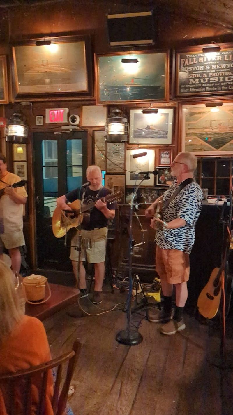 Live Music Gives The Tavern Its Lively Spirit