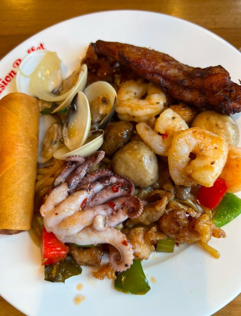 Mongolian BBQ Station Adds A Fresh-Cooked Angle