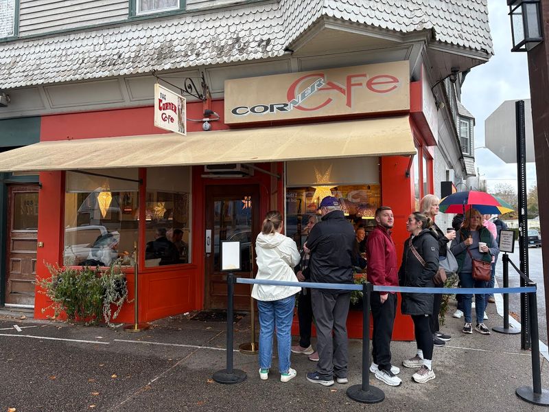 Corner Cafe