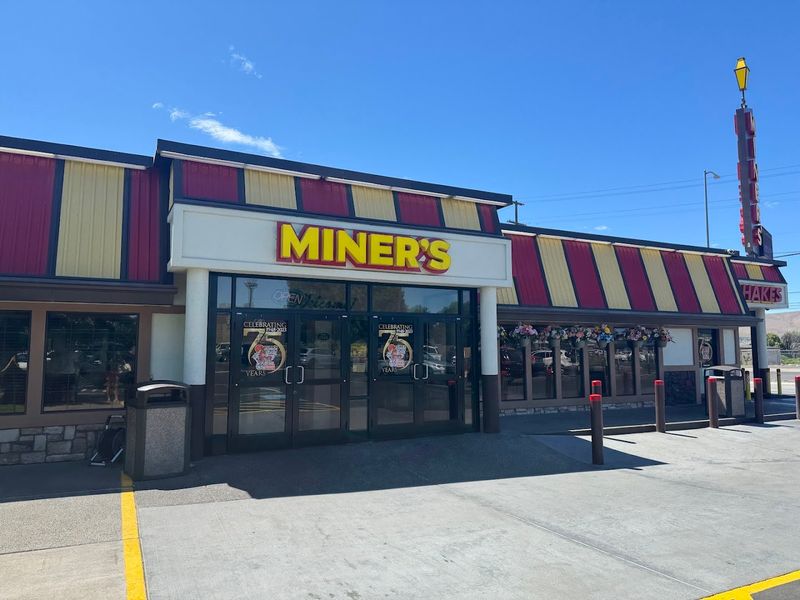 Miner's Drive-In Restaurant, Yakima