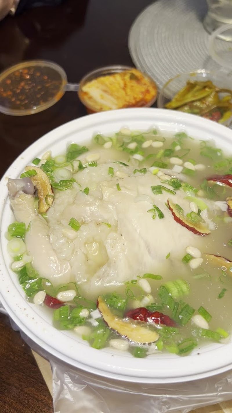 12 California Places Where Soup Has A Cult Following For Obvious Reason - Decor Hint Jun Won Dak, Los Angeles