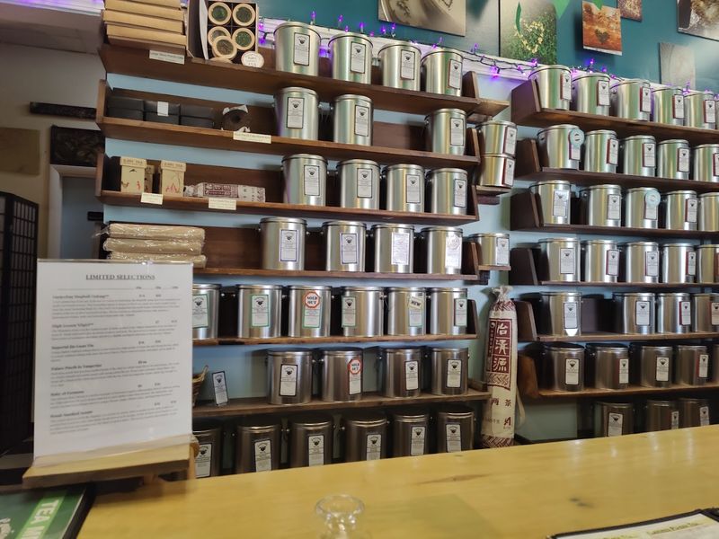 Tea Lovers From Around Kentucky Are Completely Obsessed With This Charming Spot - Decor Hint An Extraordinary Selection Of Loose Leaf Teas