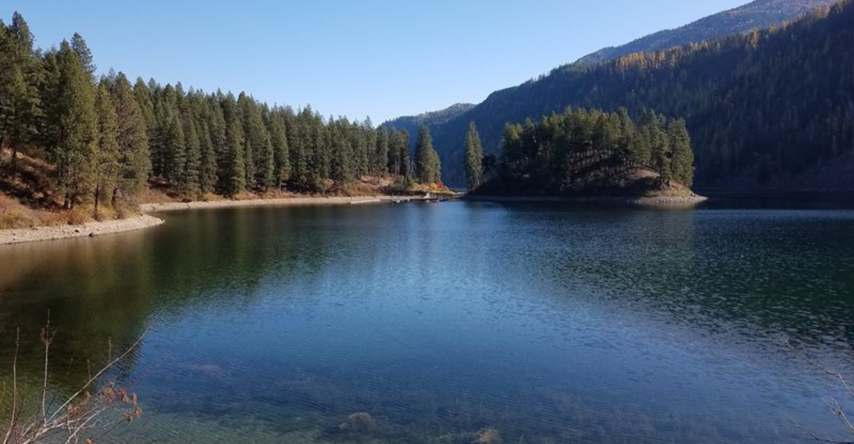The 4000 Acre State Park In Idaho That Looks Straight Out Of A Postcard - Decor Hint