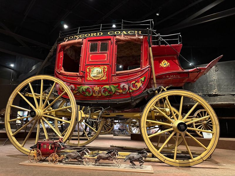 Horse-Drawn Carriage And Trolley Tours