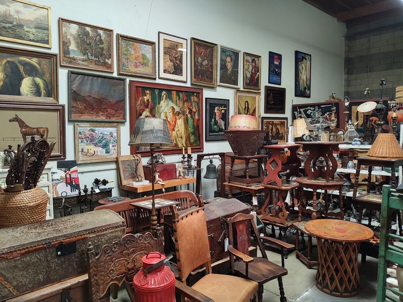 Early California Antiques, Oxnard