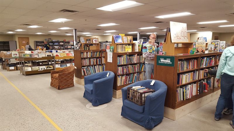 This Massive Michigan Thrift Store Feels Like A Treasure Hunt Waiting To Happen - Decor Hint When And How To Visit