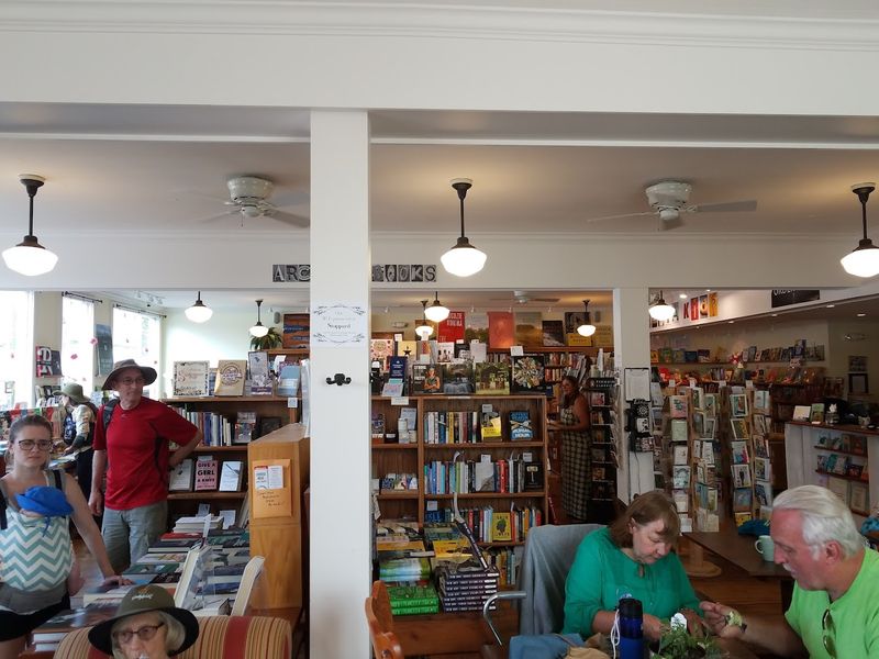 Wisconsin Has A Bookstore With A Literary Collection So Impressive That Walking Past It Without Stopping Feels Wrong - Decor Hint The Staff Makes The Difference