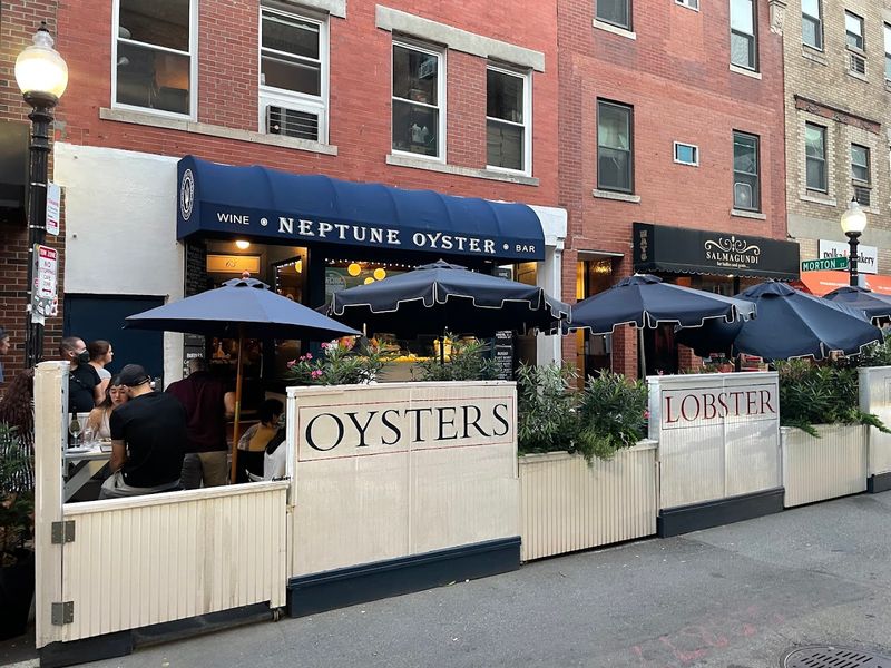 The Best Oyster Bars In Massachusetts For A Seriously Memorable Meal - Decor Hint Neptune Oyster